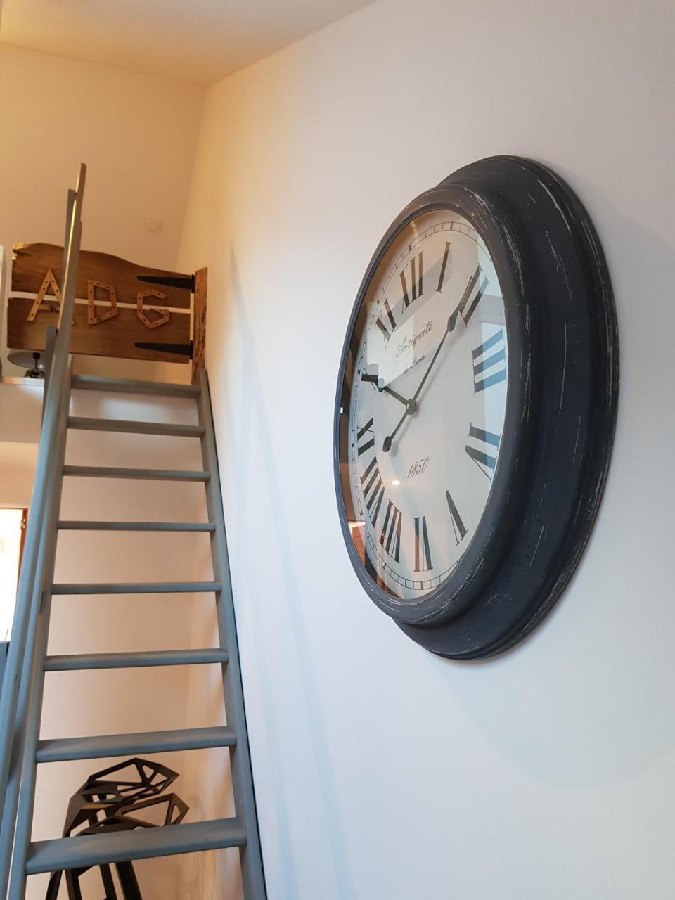 Au Detour De Gournay Aparthotel ภายนอก รูปภาพ